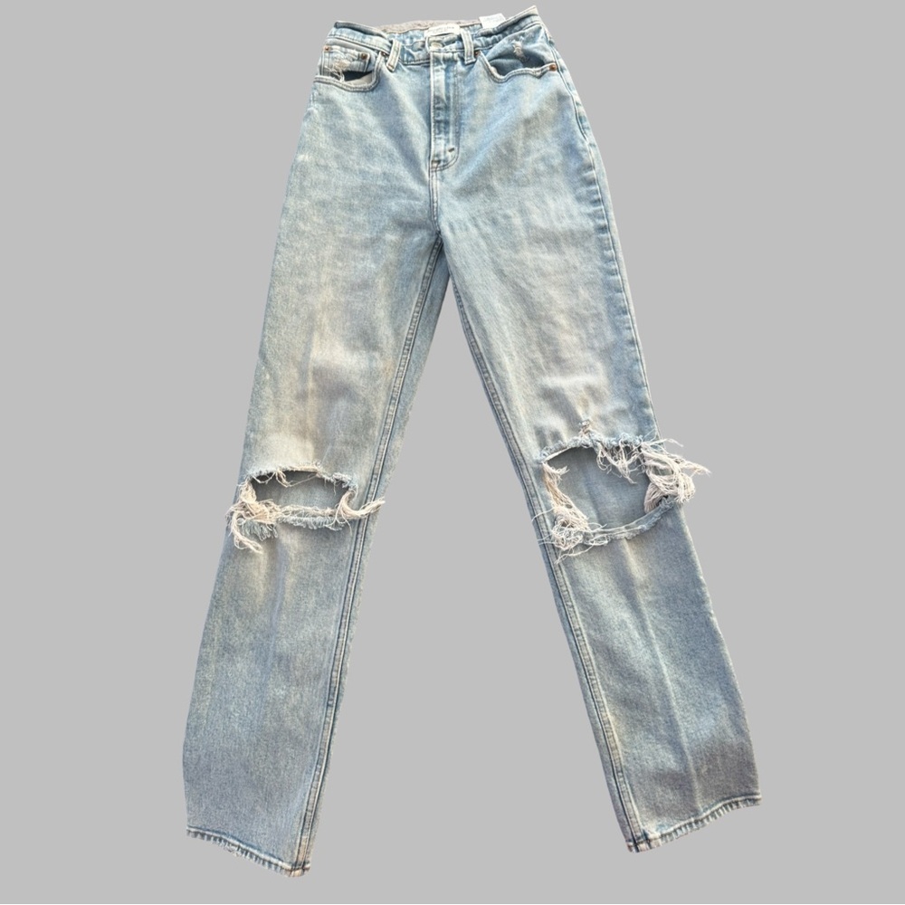 ABERCROMBIE & FITCH Women’s Light Blue Distressed Straight Leg Jeans Size 25